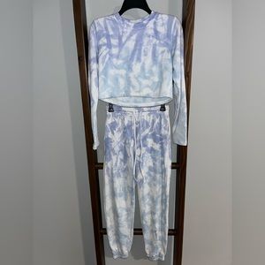 blue tie dye sweat shirt/sweat pants set